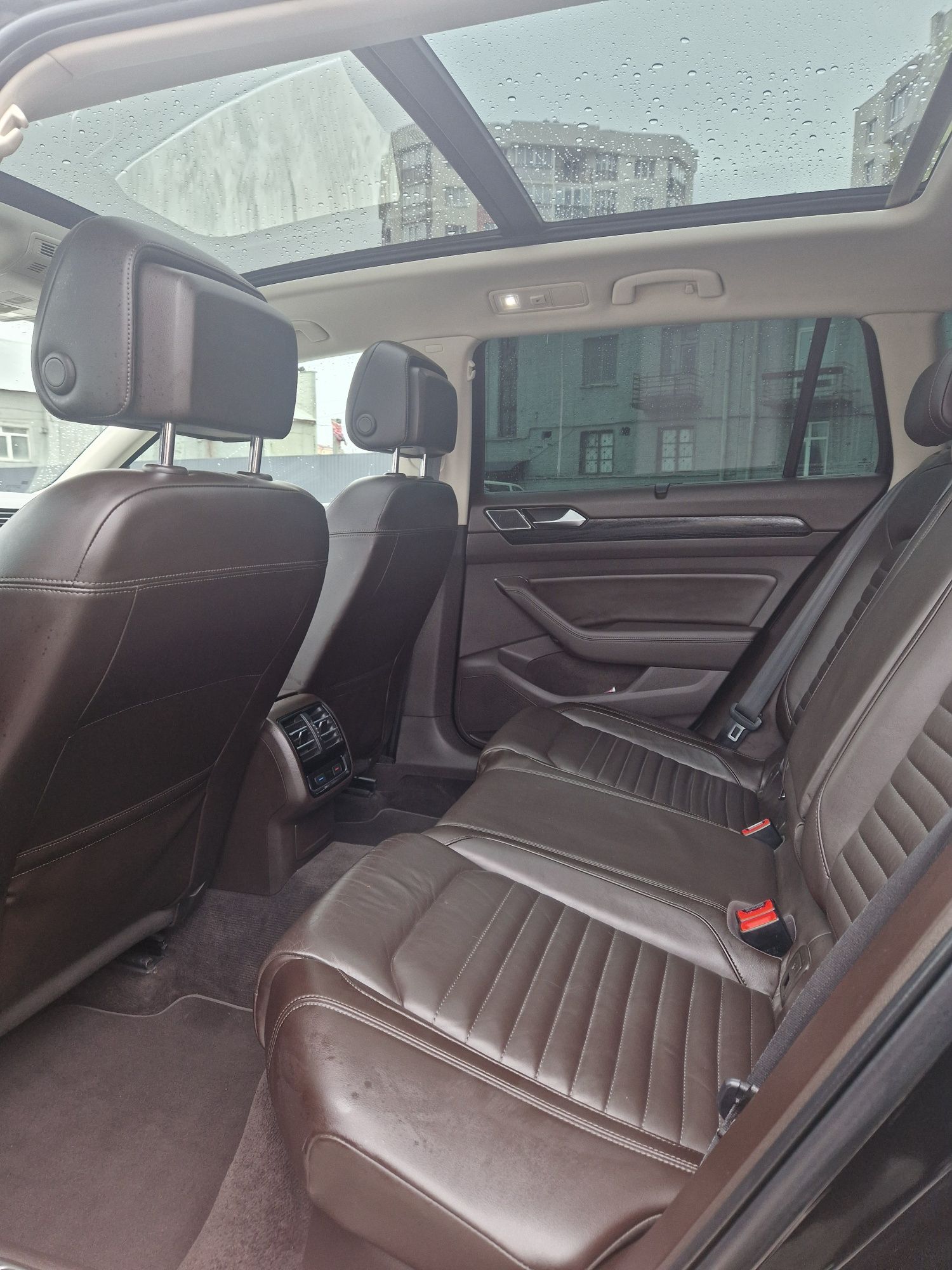 Трансфер Краків,Варшава,Жешув,ЛьвівVip taxi,трансфер львів