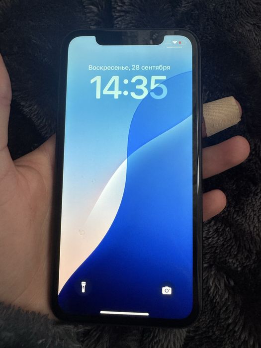 Продам iPhone 11