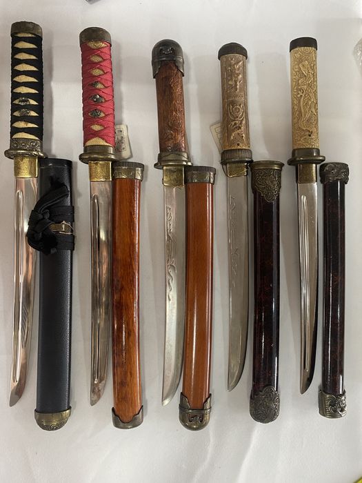 Facas decorativas de coleção