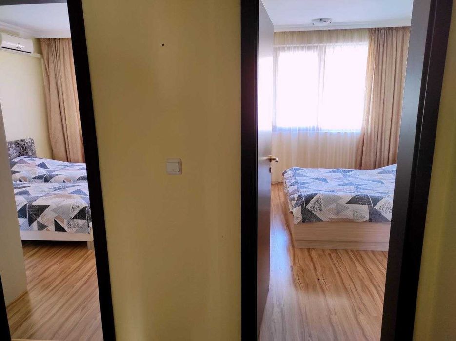 Продаж трикімнатної квартири у місті Святий Влас (Болгарія)