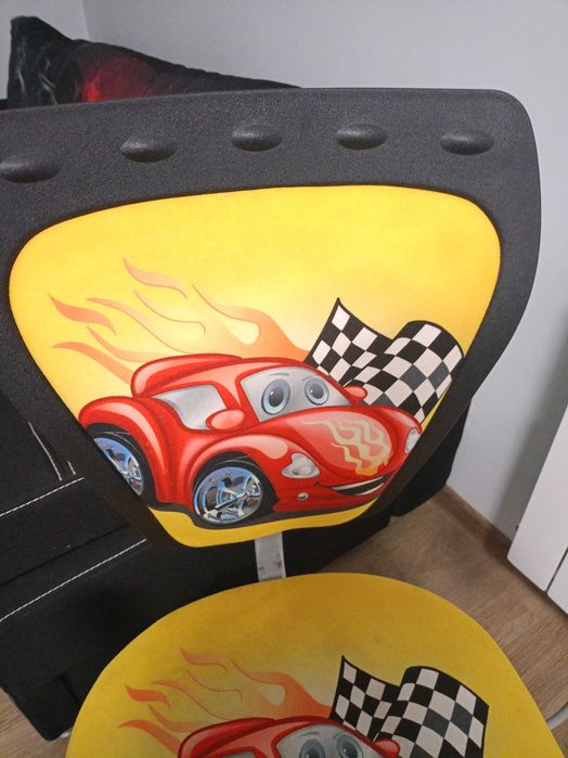 Krzesło obrotowe dla chłopca