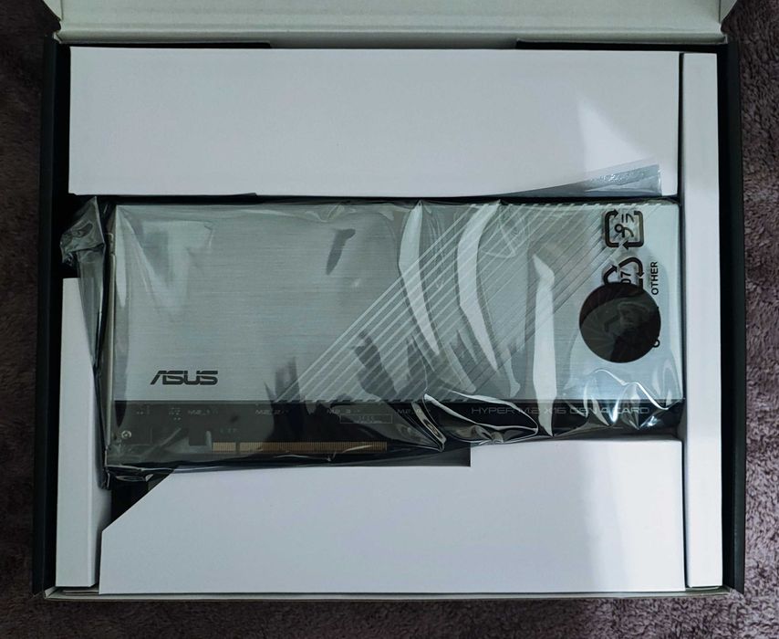 ASUS Hyper M.2 X16 Gen 4 Card