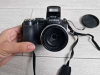 Czarny aparat Fujifilm Finepix S 14 mega pixels
