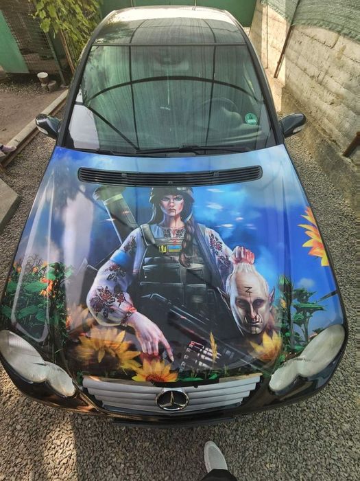 Наклейки на авто