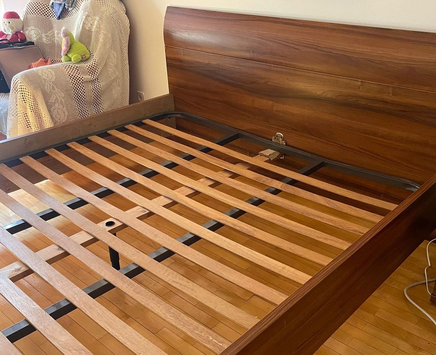 Vendo - Cama de casal