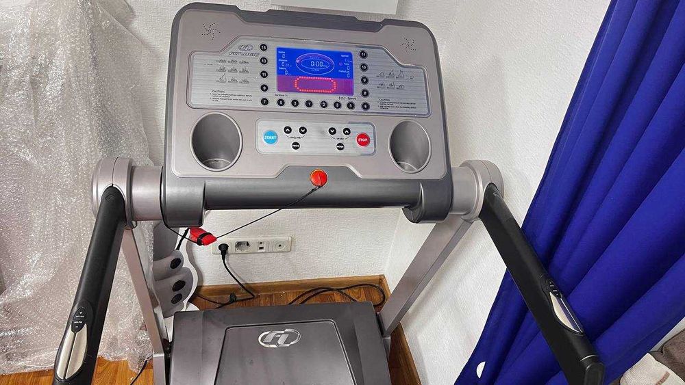 Бігова доріжка FitLogic Miracle V-570