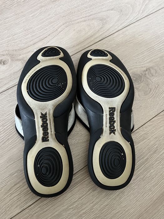 Сланці шльопки reebok