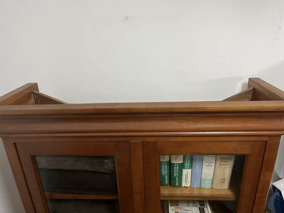 Movel com portas vidro cerejeira