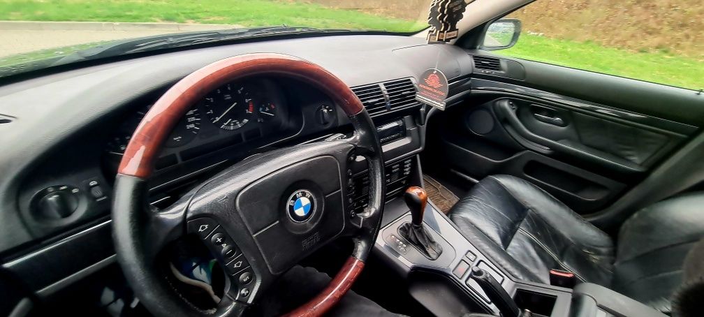 BMW E39 2.2i 170KM LPG Touring Lift HAK Webasto Klima Automat