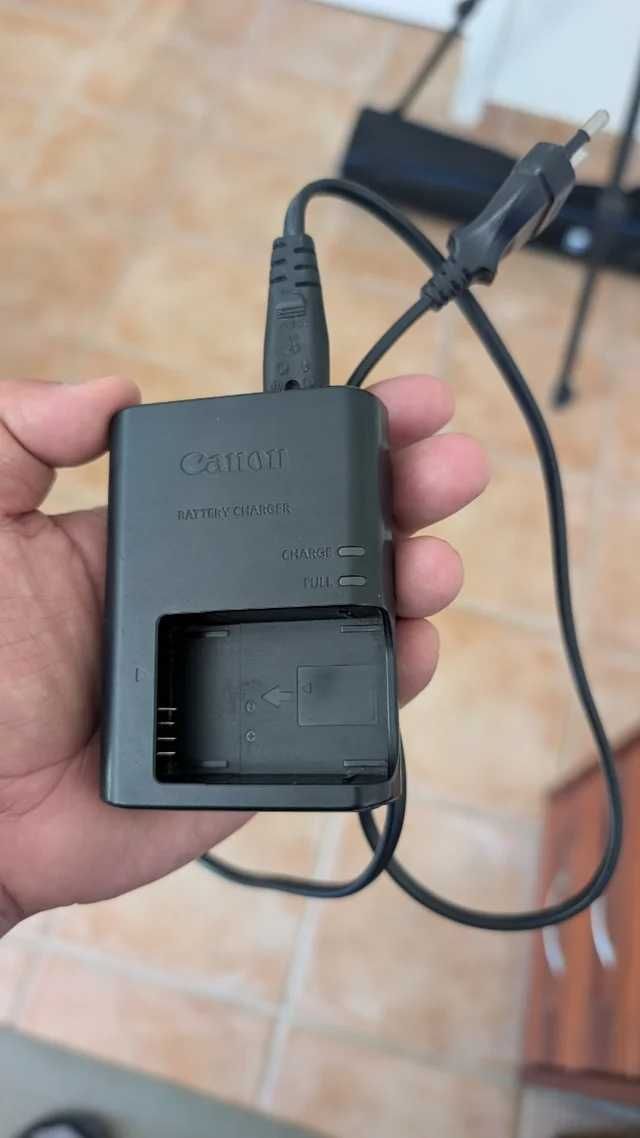 Carregador de bateria Canon LC-E12E