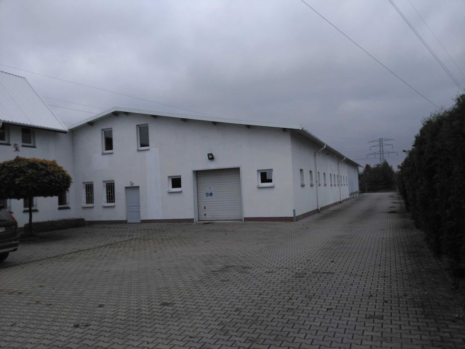 Magazyn 300m2, okolice FAT, regały paletowe, posadzka niepylna.