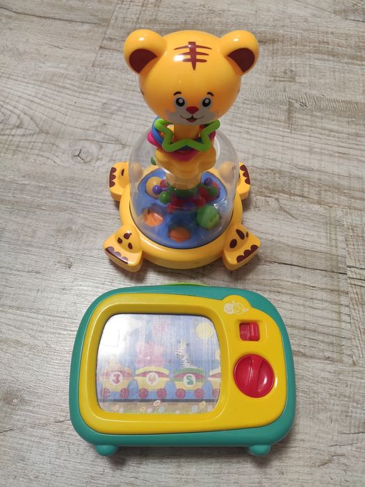 Іграшки для малюків