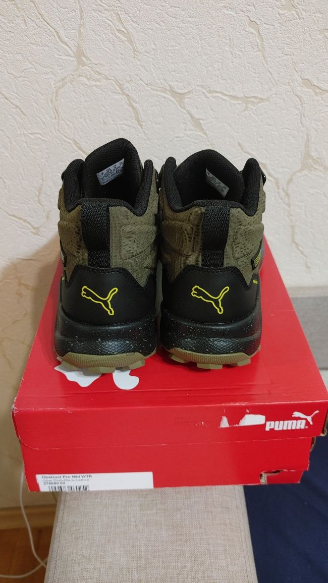 Кроссовки Puma Obstruct Pro Mid WTR

Olive Drab-Black-Lemon

378690 02