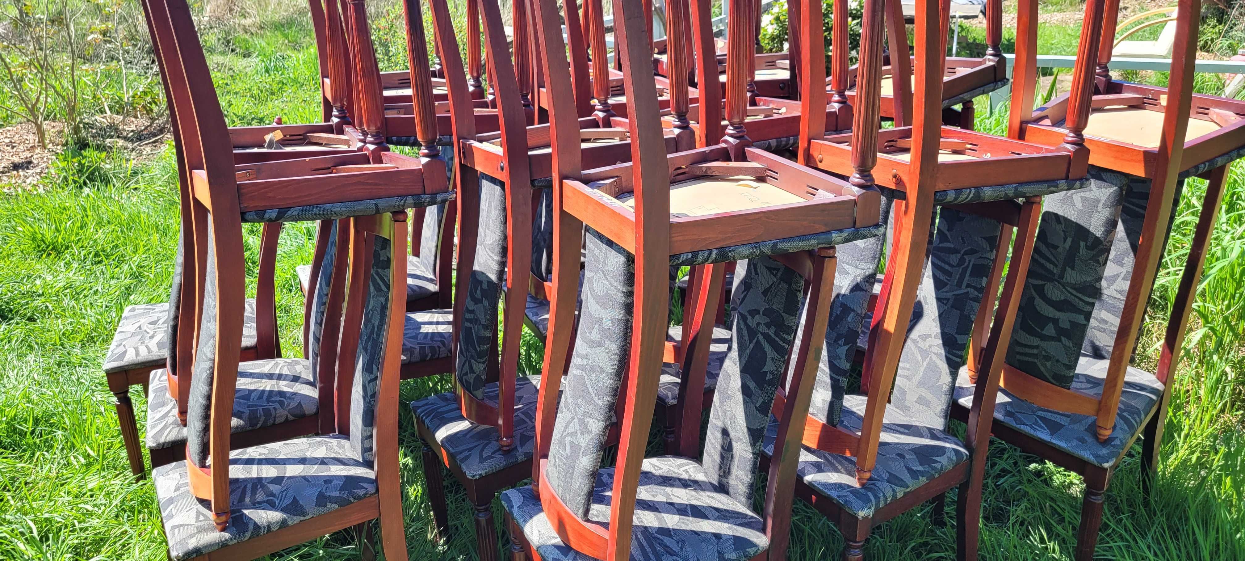 krzesła z drewna bukowego z wysokim oparciem 29 szt.
