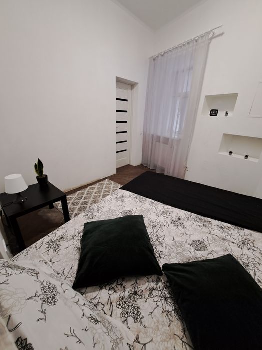 Подобово Двокімнатні апартаминти в центрі міста Лева