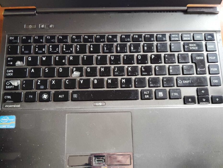 Portátil Ultrabook Usado Leve (800g)