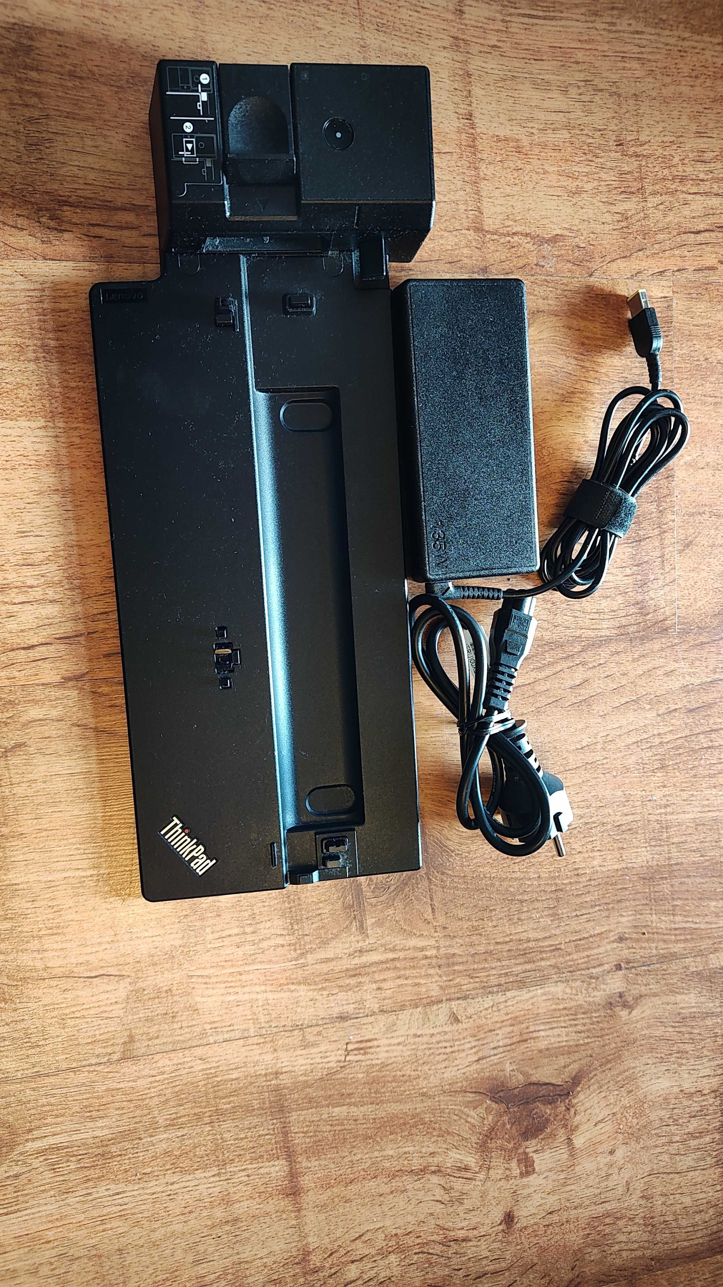 Stacja dokująca Lenovo ThinkPad 40AJ135 W
