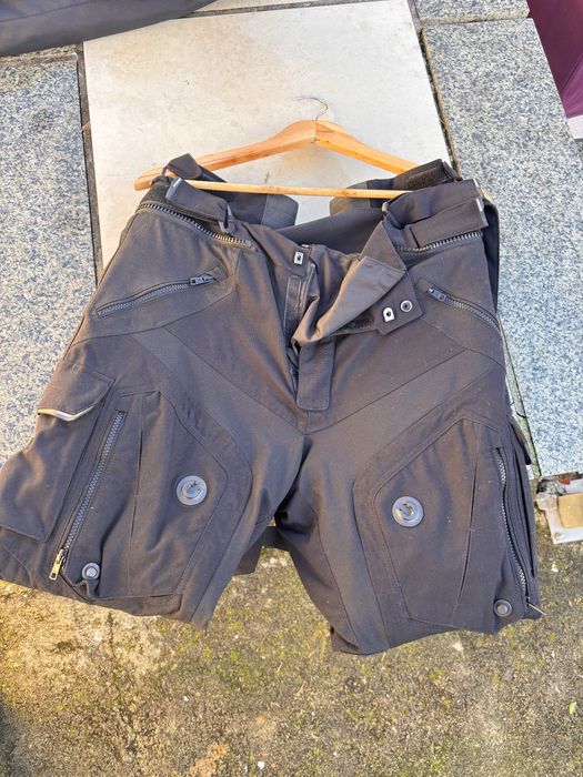 Vendo calça de mota para frio e chuva