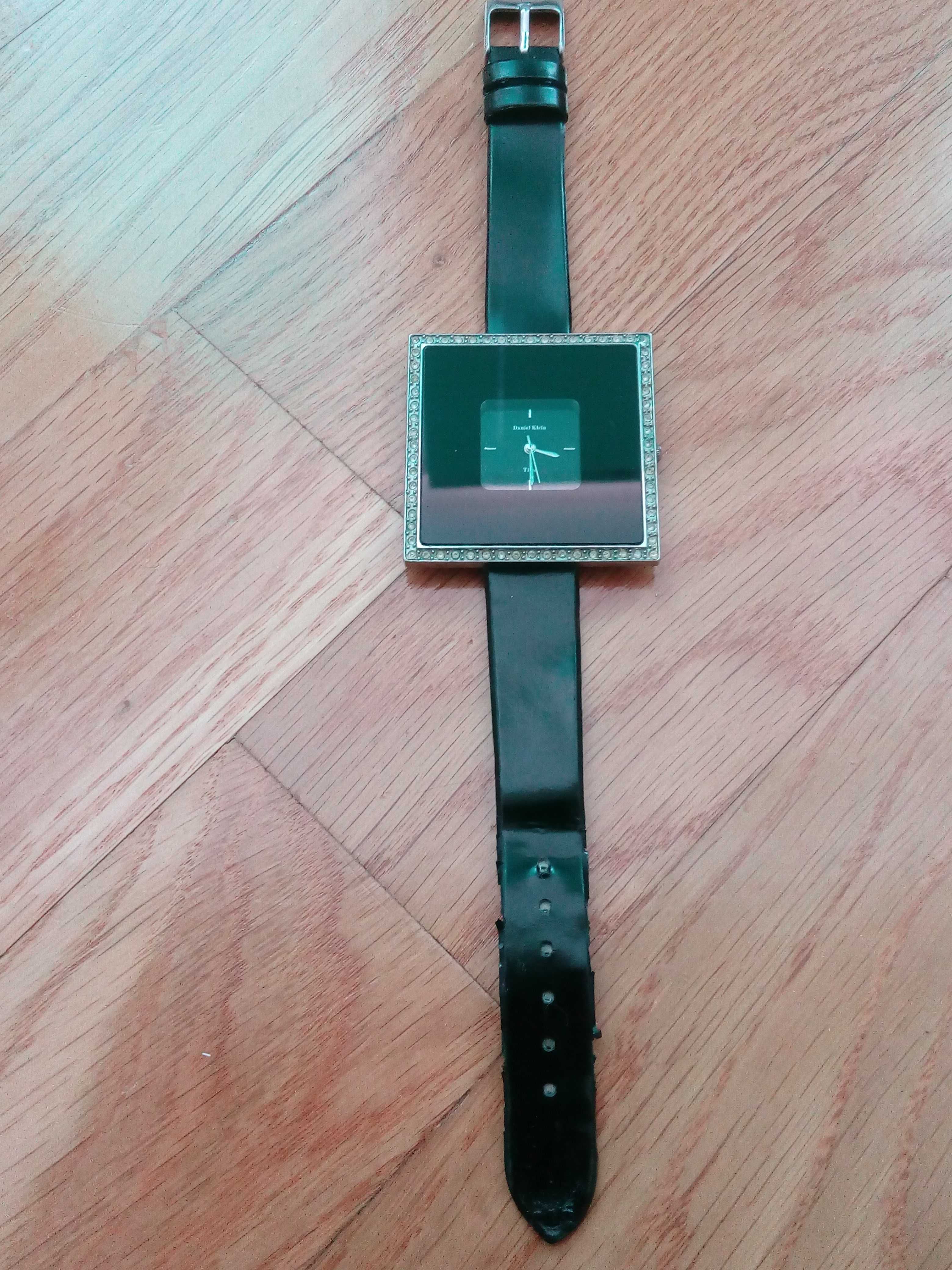 Годинник жіночий RQMAND 5132.