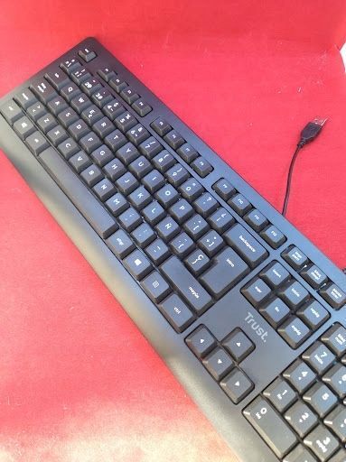 klawiatura membranowa taro czarna (es) układ qwerty 1,8m kabel usb