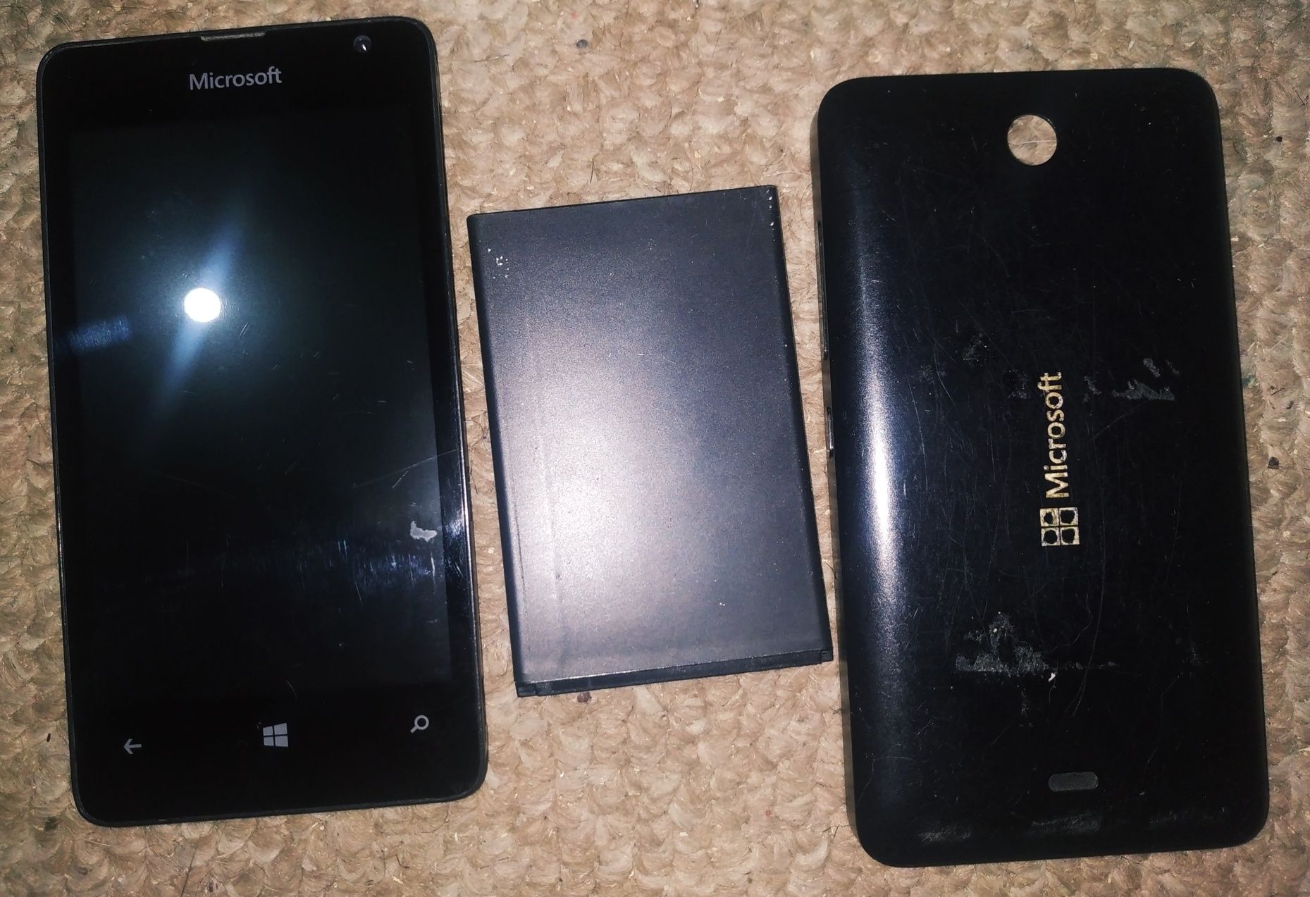 Мобільний телефон lumia 430