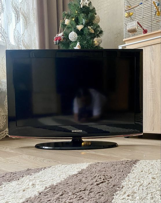 Телевізор Samsung діагональ 32 LE32B450C4WXUA