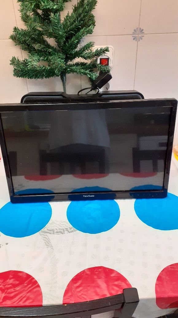 Monitor.........
