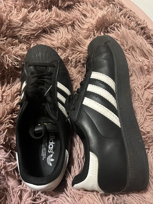 Adidas superstar