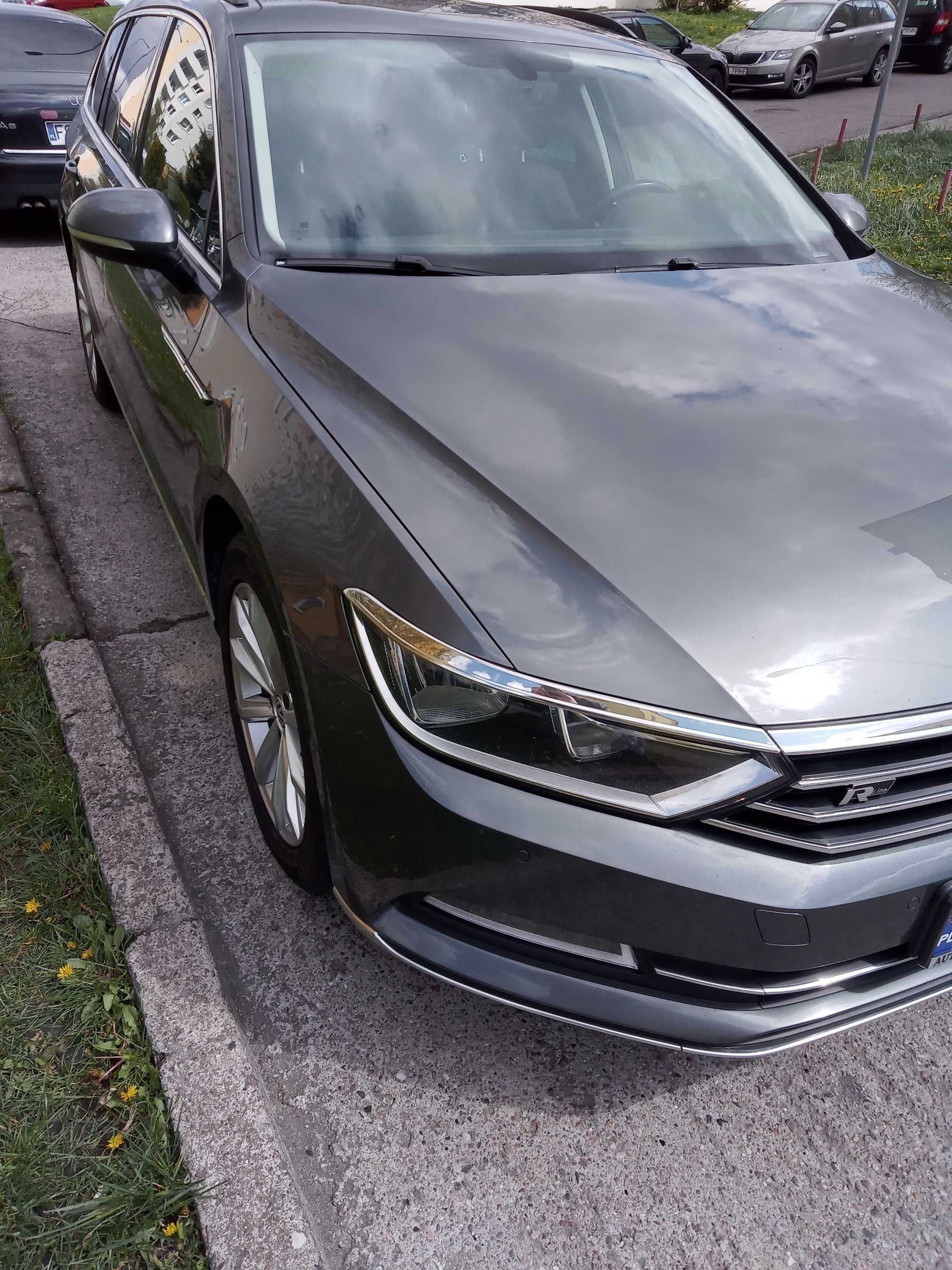 VW Passat B8 1.6tdi Variant. z listopada 2016r stan bardzo dobry !!