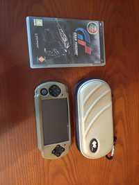 PSP (2004) com carregador ,pelicula de silicone, capa e GT