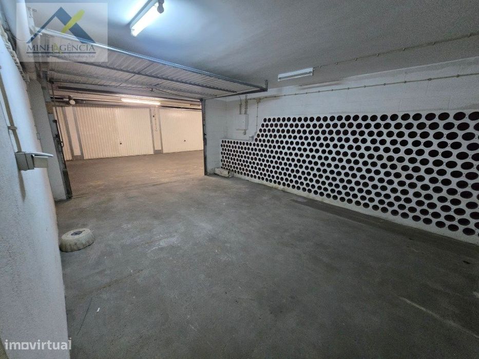 Garagem Box e Arrecadação no Alto do Seixalinho