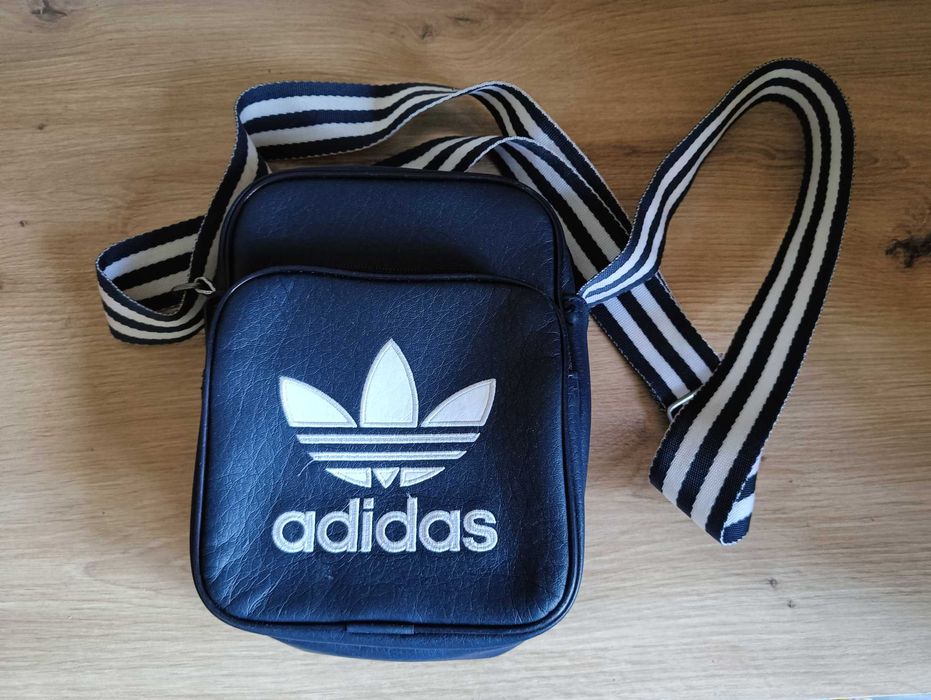 Сумочка через плечо Adidas