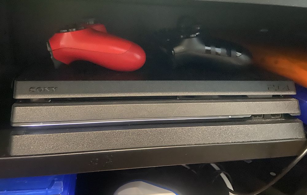 Ps4 pro usado em bom estado