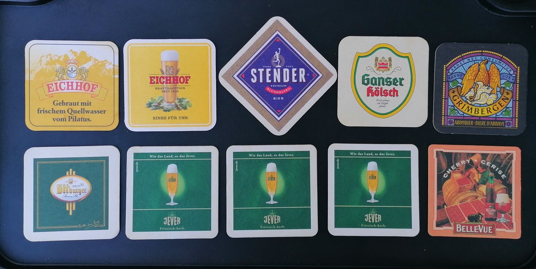 Conjunto de 10 bases de publicidade a marcas de cerveja estrangeiras