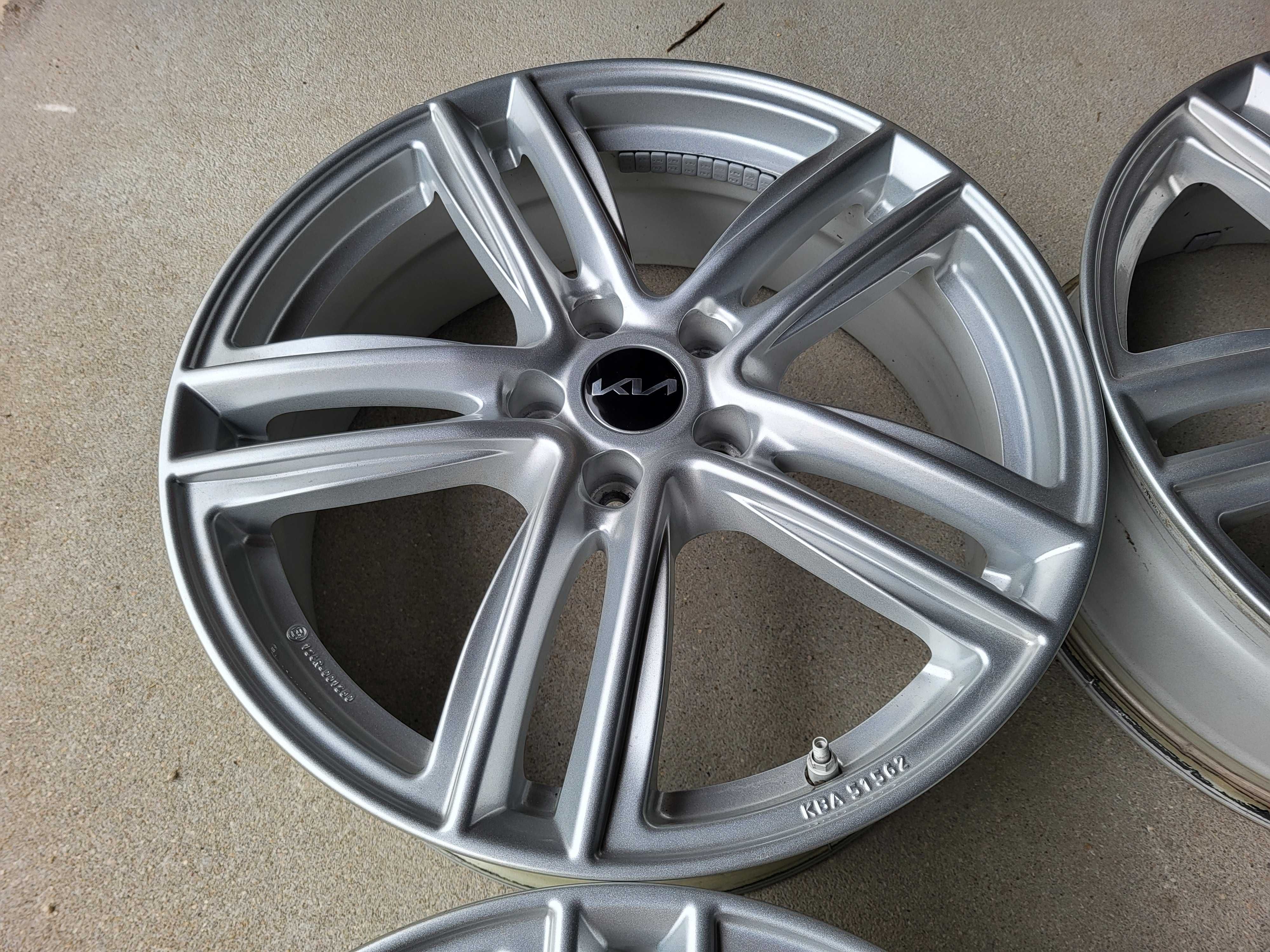 [694] Felgi aluminiowe 19 Cali 5x114,3 7,5J ET40 Kia + Czujniki GRATIS