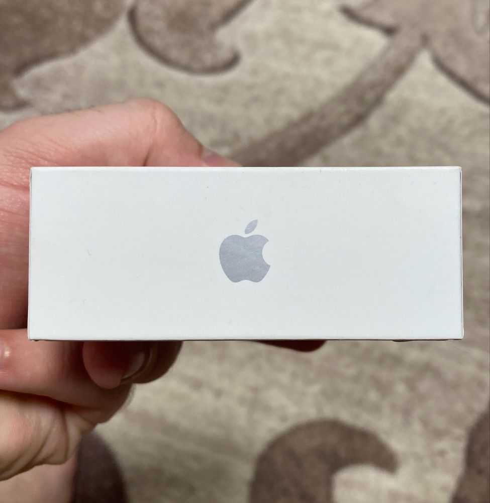 NEW AirPods 4 (non anc)