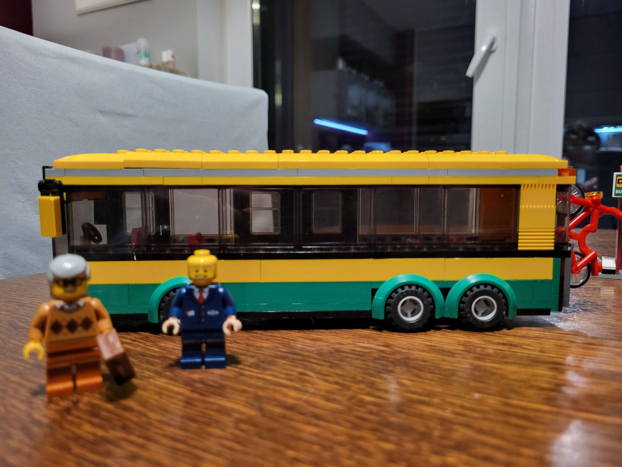 Lego city autobus Town bus 60154