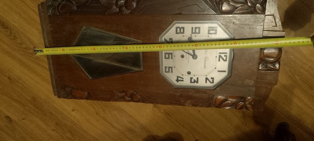 Stare zegary na sprzedarz