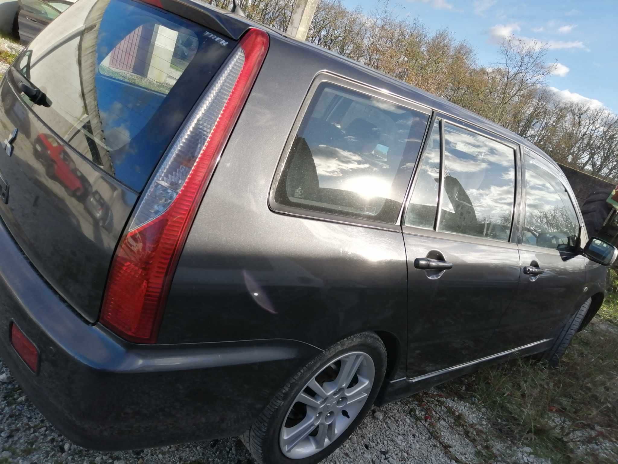 Para peças Mitsubishi Lancer SW 1.6 I ano 2004