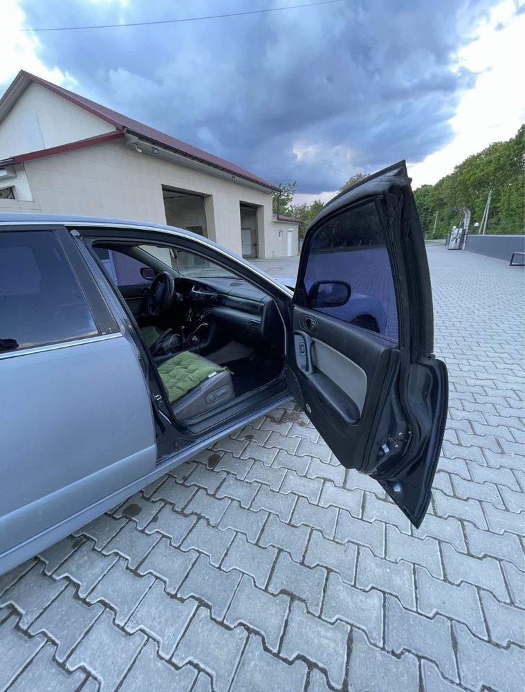 Продам Mazda ksedoks 9