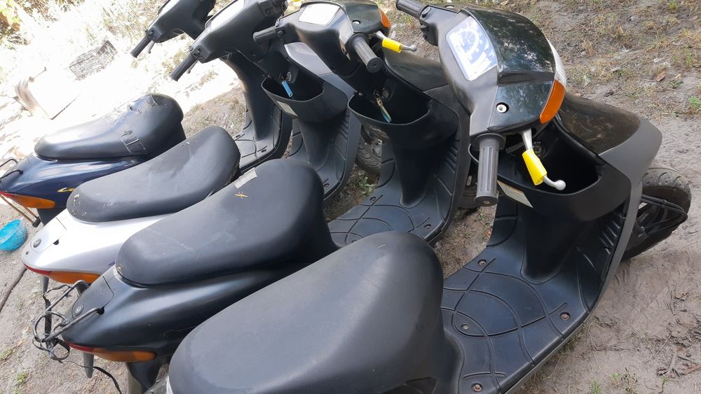 Пластик, бочини Suzuki let's 2 запчастини