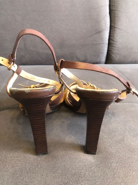 Skórzane sandały Kazar rozmiar 39