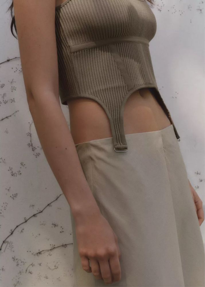 Фактурний топ-корсет ZARA