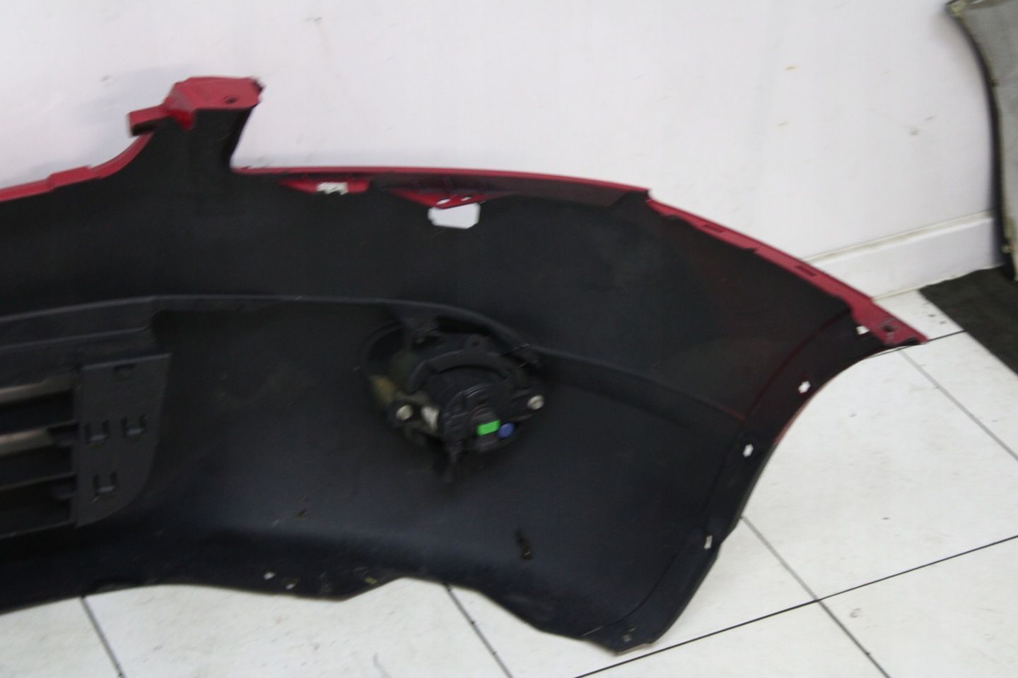 NISSAN QASHQAI I J10 2006R- ZDERZAK PRZÓD PRZEDNI XENON Z10