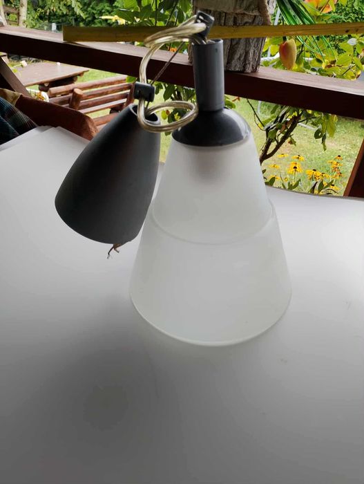Lampa wisząca szklana klosz 18 cm cała 26cm średnica 18cm
