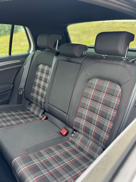 Volkswagen Golf 7.5 GTI Performance