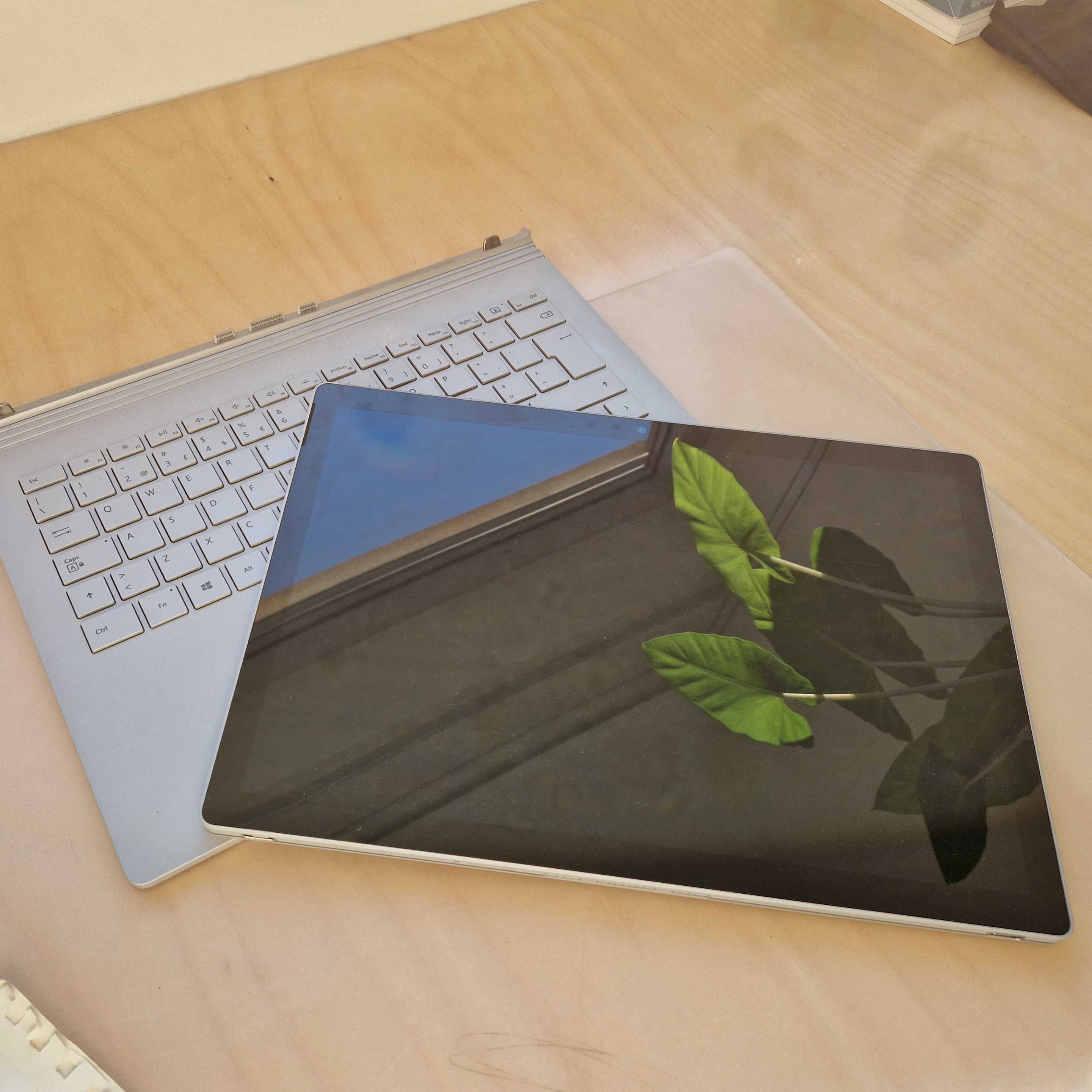 Surface Book 2 13.5", Intel® Core™ i5-8350U