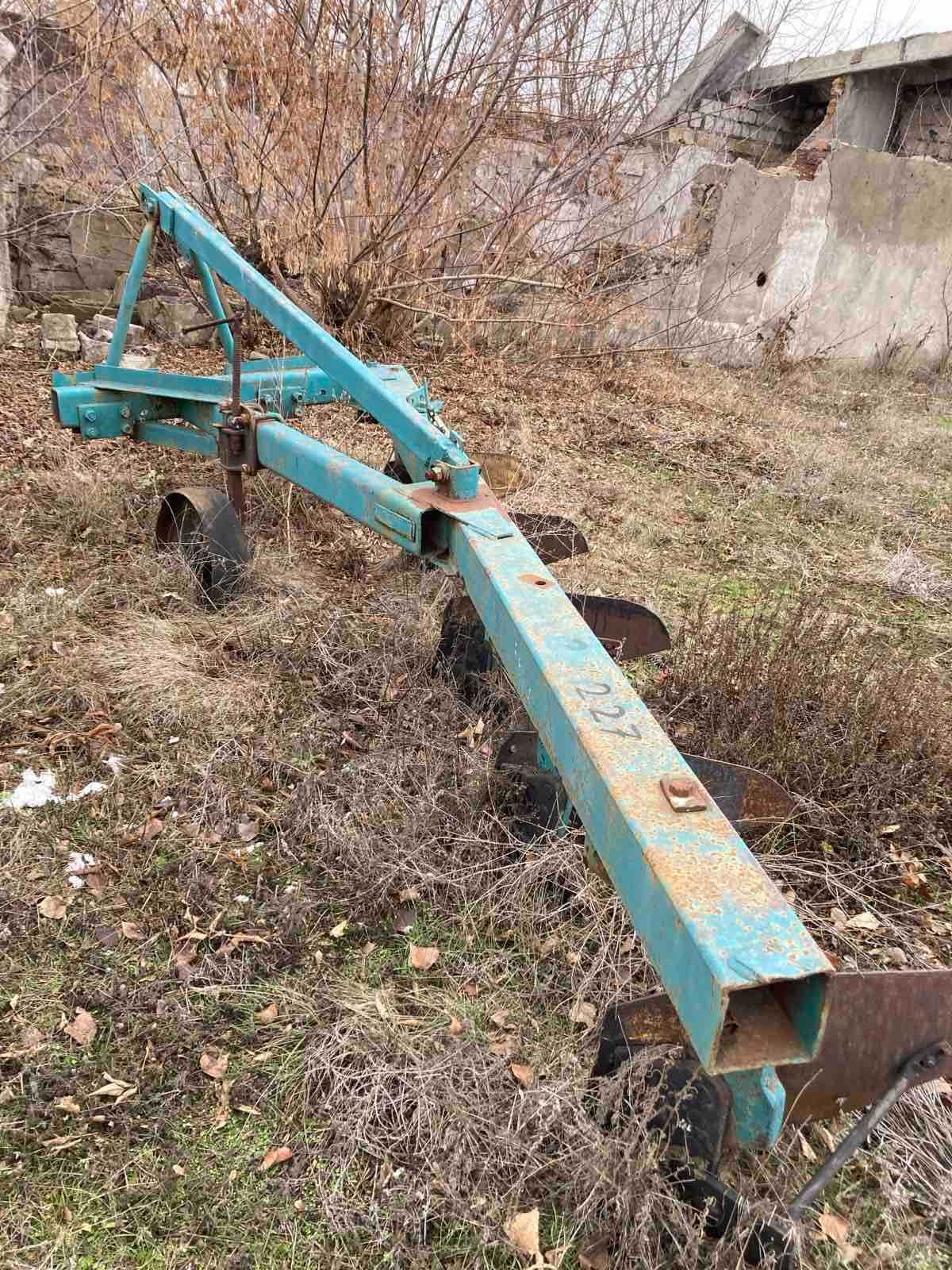Плуг до трактора ПЛН 5-35