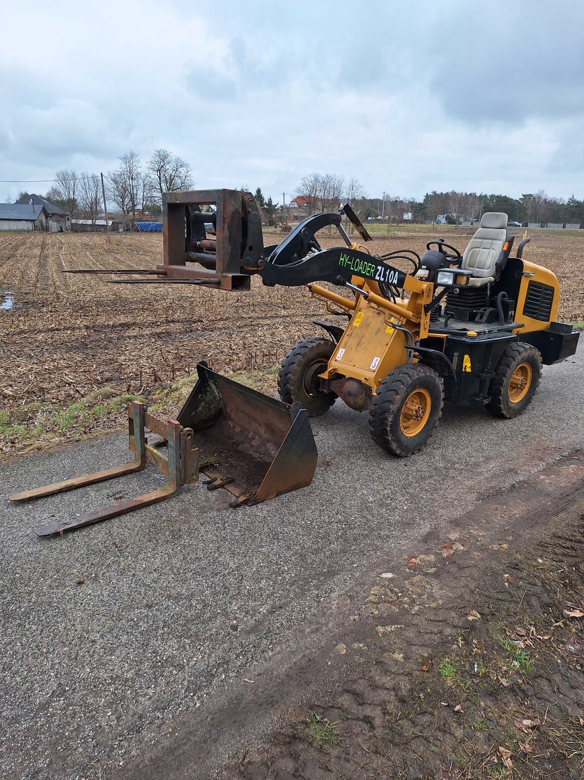 Mini Ładowarka przegubowa HY-LOADER ZL10A udzwig 1600kg do kostki