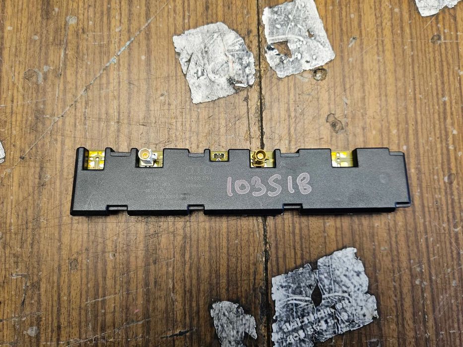 Antena 4F5035225L Wzmacniacz Tuner Radia Anteny Modul Sensor Audi A6 C6 Sedan